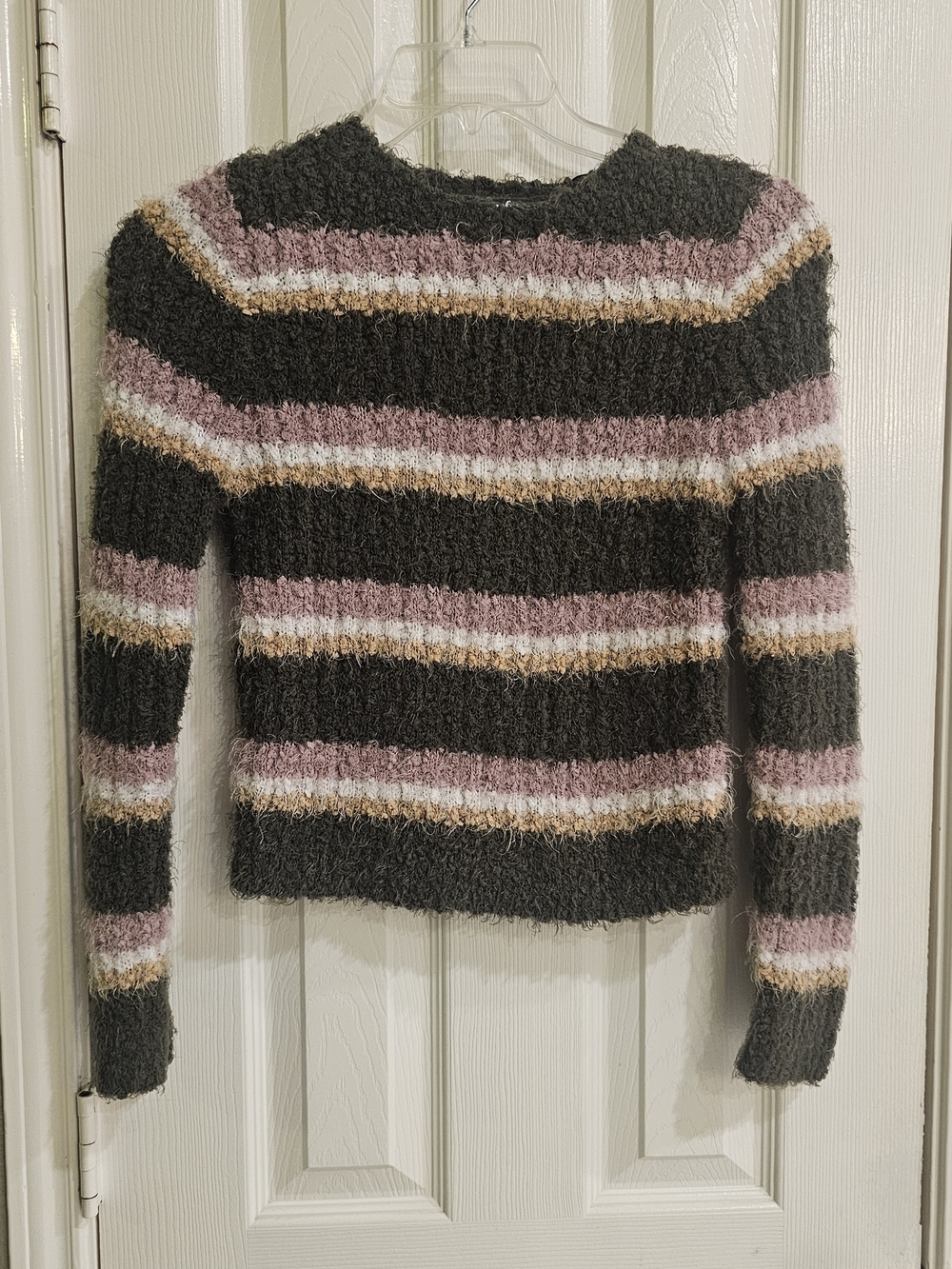 Freshman Small Y2K Striped Fuzzy Crewneck Fluffy Multicolored Sweater